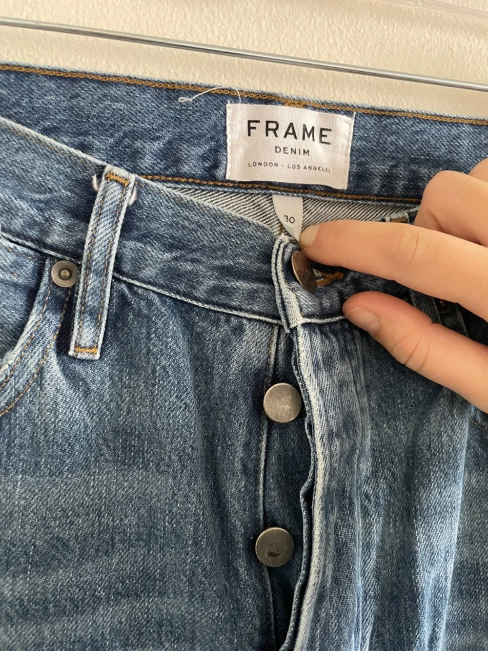 Frame Le Pegged Jean Women’s Size 30 Distressed Cropped Wiltern Suite Wash - Picture 7 of 10